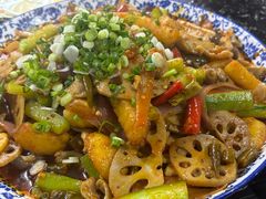 -廖哥泡椒兔(峨眉店)