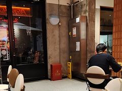 -必胜客(上海华谊新所店)