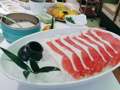 -洪氏嗨捞·广东猪肚鸡·椰子鸡火锅(西咸万象城店)