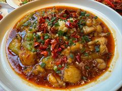 沸腾糊辣牛蛙-红钳侠小龙虾·烧烤(中赢康康谷店)