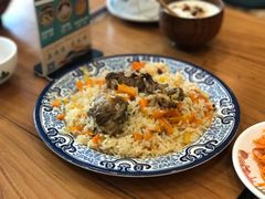 羊肉手抓饭-巴依老爷新疆美食(常营店)