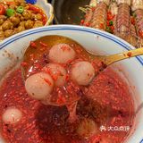 他们家主打生腌熟醉，最近出了焗海鲜系列