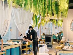 大堂-三个椰子·现砍椰子鸡(金源CBD店)