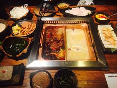 -老牌坊云南鱼豆花火锅(嵩山店)