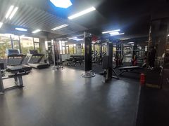 -耀恒健身(南浦地铁店)