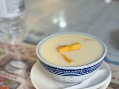 芒果凤凰奶昔-周大娘牛乳(旧寨古村总店)