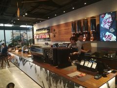 -星巴克(港汇1号办公楼店)