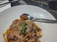 -LESCEDARS Brasserie Bistro香柏树