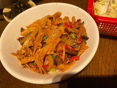 -富正毅三下锅·湘西韵味(天门山索道店)
