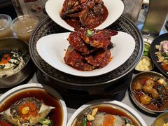 -草家酱蟹炭火烤肉店(珲春南路一店)