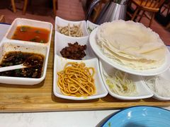 贵阳丝娃娃-苗乡楼·酸汤鱼·贵州菜(成都悠方店)