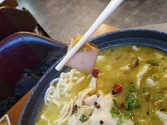 -周鱼小馆石锅酸菜鱼(活力汇店)