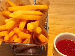 -菲滋意式餐厅(金华银泰城店)