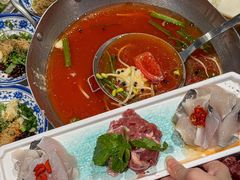 -王奋斗贵州酸汤牛肉火锅