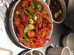 -龙巢盱眙龙虾·牛蛙·烧烤宵夜(八卦岭店)
