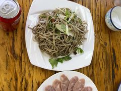 -溢心园香河肉饼总店
