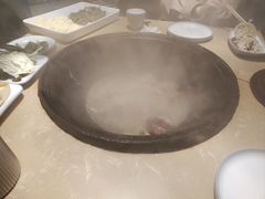 -万里闯关东铁锅炖菜馆(高新旗舰店)