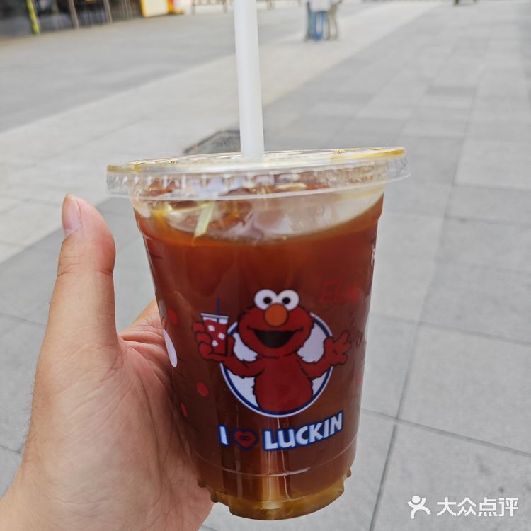 瑞幸出了超大杯？？