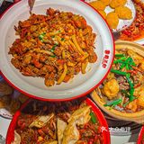 小龙虾品质没的说个个都新鲜 剥壳嗦肉分分钟都超嗨的
