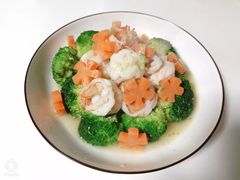 -鲸励母婴月嫂(望京店)