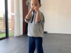 -EFL巴西柔术·综合格斗·泰拳·少儿体能训练(虹桥德必馆)
