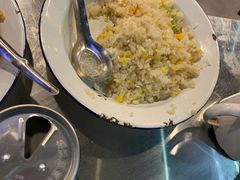 蛋炒饭-马路牙子烧烤音乐酒馆(望京店)