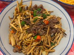 -荆九爷爆炒桥头三嫩(云南北路店)