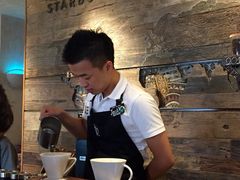 -星巴克(武康路店)