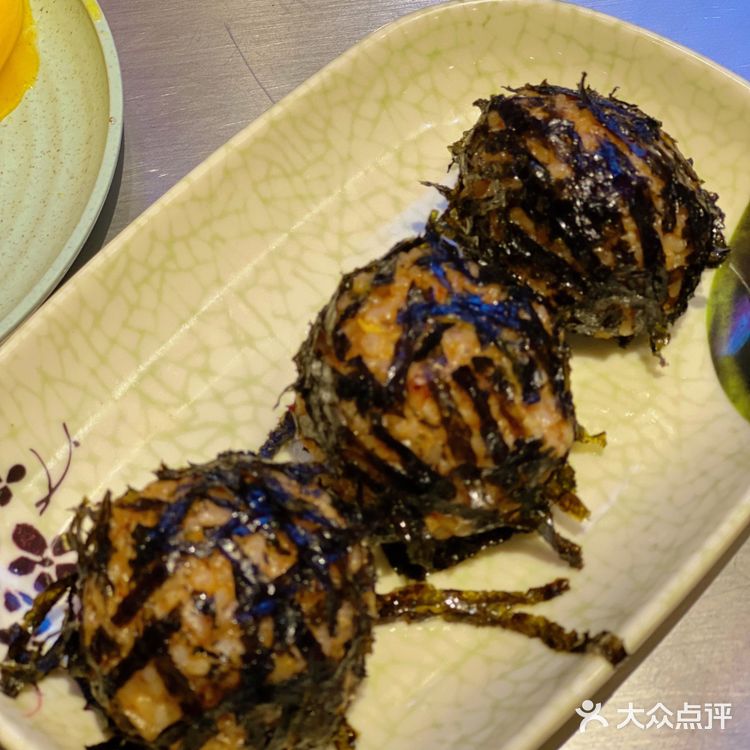 这家平价又好吃的烤肉店爱住了[礼花]