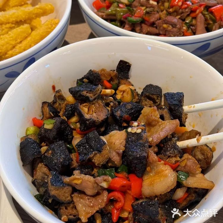 南京这家湘菜馆，直接震碎我的消费观🥹