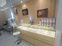 -视野联行眼镜·蔡司·尼康·豪雅·依视路(青浦宝龙店)