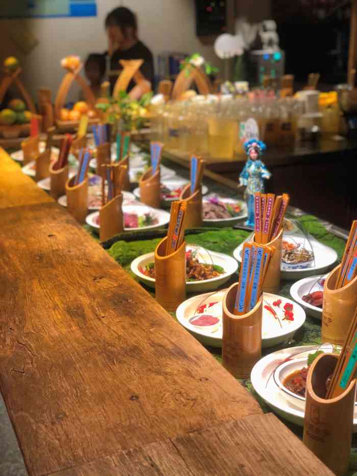 宴遇水乡(万科店)-"[薄荷]环境:环境是很不错的～～ 而且很.