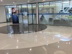 -瑞尔齿科(南京东路名人诊所)