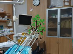 -上海仁爱医院口腔科 · 种植