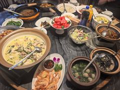 -湘力力小院·鱼汤泡饭(枫林路店)