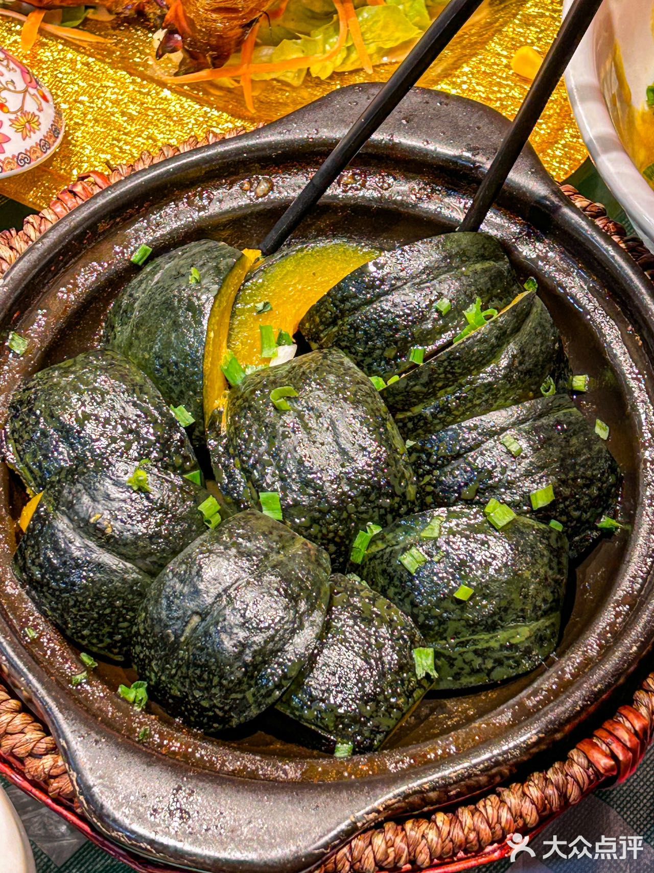 最近爆火杭城的烤乳猪终于吃上了🐷