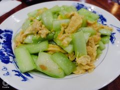 丝瓜炒鸡蛋-八张桌子(老店)