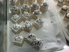 -小鱼小牛·鱼牛干锅·脆鱼火锅(世欧广场店)