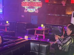 -喜鹊音乐酒馆(西街店)