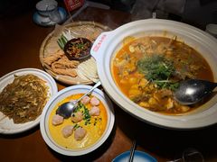 -魏铭鱼头捞饭(晋阳路店)