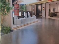 -百安居装修建材卖场(南山店)