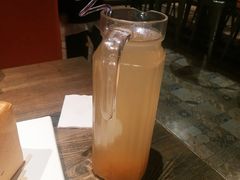 -童年小筑餐厅(申花路店)