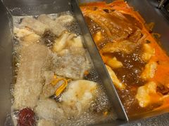 -吴氏老牌坊云南鱼豆花火锅店(通江街店)