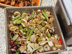 下酒老虎菜-小董哥烤串·爆汁大油边(故宫店)