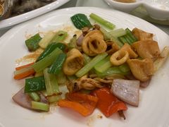 清炒鱿鱼圈-渔村盛宴(航空新城店)