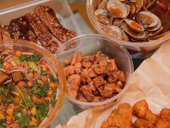 -爆炸头阿姨小四川正宗川味小吃(无任何分店)
