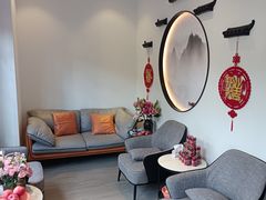 -小邓专业采耳馆(延安西路店)