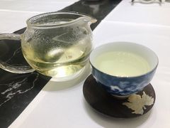 -红鼎豆捞·非遗鲍皇汤火锅(宝丰路店)