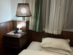 -拖板鞋咖啡旅行酒店(春熙路地铁站店)