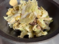 -粘豆包柴火铁锅炖